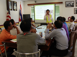 บรรยายโดยอาจารย์อภิรัติ  คำสายพรม
