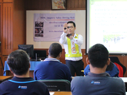 กฏหมายจราจรทางบกเพื่อการขับรถอย่างปลอดภัย Traffic Laws for Safety Driving