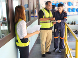 ลงทะเบียนรับเอกสารประกอบการฝึกอบรม
