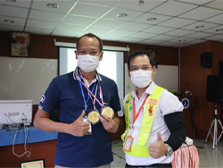 ให้รางวัลกับผู้ที่ทำคะแนนได้สูงสุดประจำวัน