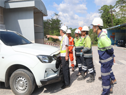 สาธิตเทคนิคการตรวจสอบความปลอดภัยรอบตัวรถ