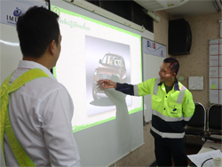 การตรวจสอบความปลอดภัยรอบตัวรถด้วยกระบวนการ KYT