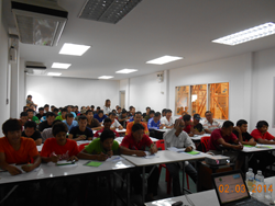 บรรยากาศเป็นกันเอง  พนักงานมีส่วนร่วมในการตอบคำถาม  และสักถามประเด็นข้อสงสัย