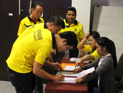 ลงทะเบียนรับเอกสารประกอบการฝึกอบรม