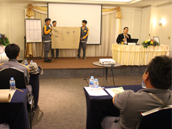การนำเสนอผลงานที่ได้จากการทำงานร่วมกัน