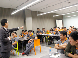กลยุทธการให้บริการอย่างมืออาชีพ Service Mind to Service Excellence โดยอาจารย์อภิรัติ  คำสายพรม