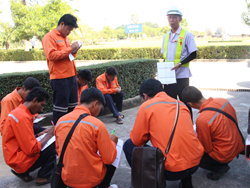 ปฏิบัติการตรวจสอบ และบำรุงรักษายานพาหนะเบื้องต้น Pre-Trip Inspection and Basic Maintenance