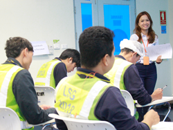 กล่าวต้อนรับพร้อมแนะนำกิจกรรมฝึกอบรม
