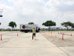 ฝึก และทดสอบทักษะการขับรถในสถานการณ์จำลอง
