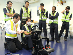 ฝึก และทดสอบทักษะการบังคับควบคุมพวงมาลัยแบบดึง-ดัน Steering Control by Push-Pull