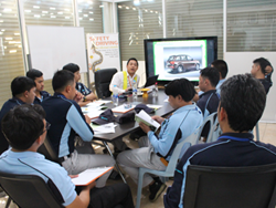 เทคนิคการขับรถเชิงป้องกันอุบัติเหตุ Defensive Driving Technique โดยอาจารย์อภิรัติ  คำสายพรม