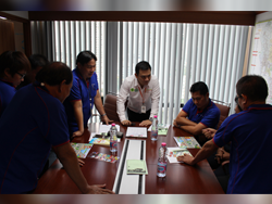 การสื่อสาร และการแบ่งหน้าที่การทำงาน