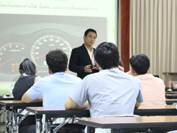 เทคนิคการขับรถเชิงป้องกันอุบัติเหตุ Defensive Driving technique โดยอาจารย์อภิรัติ  คำสายพรม