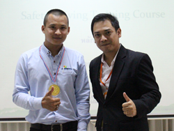 ให้รางวัลกับกลุ่มที่สามารถทำคะแนนได้สูงสุด