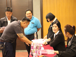 ลงทะเบียนรับเอกสารประกอบการฝึกอบรม