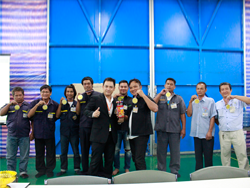 มอบรางวัลให้กับกลุ่มที่ชนะในโครงการวิเคราะห์การเกิดอุบัติเหตุ และการสร้างมาตรการเพื่อความปลอดภัย