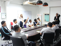เทคนิคการขับรถเชิงป้องกันอุบัติเหตุ Defensive Driving Technique โดยอาจารย์อภิรัติ  คำสายพรม