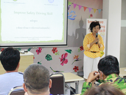 ผู้บริหารหน่วยงานความปลอดภัยกล่าวต้อนรับพร้อมเปิดการฝึกอบรม