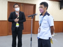 นำเสนอผลงานที่ได้จากการระดมสมอง