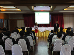 กล่าวต้อนรับพร้อมแนะนำวิทยากร และกิจกรรมฝึกอบรม