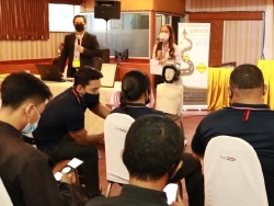 กล่าวต้อนรับพร้อมแนะนำวิทยากร และกิจกรรมฝึกอบรม