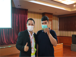 ให้รางวัลกับผู้ที่ร่วมทำกิจกรรม