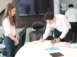 ลงทะเบียนรับเอกสารประกอบการฝึกอบรม
