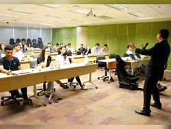 เทคนิคการขับรถเชิงป้องกันอุบัติเหตุ Defensive Driving Training โดยอาจารย์อภิรัติ  คำสายพรม