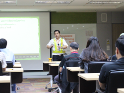 เทคนิคการขับรถเชิงป้องกันอุบัติเหตุ Defensive Driving technique โดยอาจารย์อภิรัติ  คำสายพรม