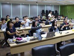 เทคนิคการบังคับควบคุมพวงมาลัย และการรับมือกับสถานการณ์ฉุกเฉิน