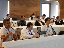 ผู้บริหารให้ความสนใจสอบถามข้อมูลเพิ่มเติม