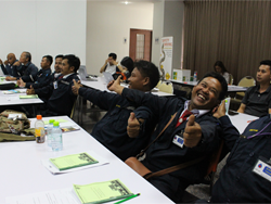 เทคนิคการขับรถบรรทุก และรถหัวลากอย่างปลอดภัย Defensive Driving