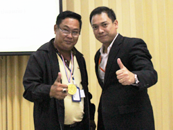 ให้รางวัลกับผู้ที่สามารถตอบคำถามได้มากที่สุด