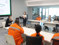 กล่าวต้อนรับพร้อมแนะนำวิทยากร และกิจกรรมฝึกอบรม