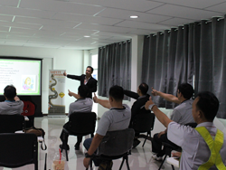 กฎหมายจราจรทางบกเพื่อการขับขี่เชิงป้องกันอุบัติเหตุ Traffic Lews for Safety Driving โดยอาจารย์อภิรัติ  คำสายพรม