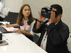 ตรวจประเมินการมองเห็นในภาวะแสงสลัวด้วยเครื่อง VR Vision Screening