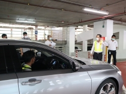 สาธิตเทคนิคการขับรถในสถานการณ์ต่างๆ	