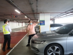 การตรวจสอบความปลอดภัยรอบตัวรถก่อนการเดินทาง