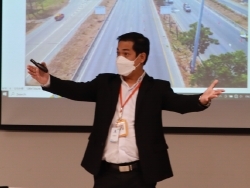 กฎหมายว่าด้วยความเร็วฉบับปรับปรุง โดยอาจารย์อภิรัติ  คำสายพรม