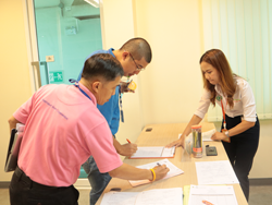 ลงทะเบียนรับเอกสารประกอบการฝึกอบรม