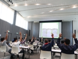 เทคนิคการขับรถช่วงหน้าฝนอย่างปลอดภัย