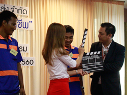 บทบาทหน้าที่ของพนักงานขับรถมืออาชีพ และเทคนิคการเก็บกดอารมณ์