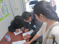 ลงทะเบียนรับเอกสารประกอบการฝึกอบรม