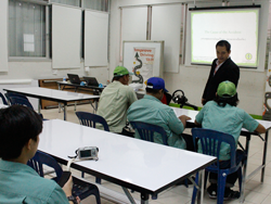 เทคนิคการขับรถบรรทุก และรถขนส่งสินค้าเชิงป้องกันอุบัติเหตุ Defensive Driving Technique โดยอาจารย์อภิรัติ  คำสายพรม
