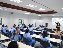 กฎหมายจราจรทางบกเพื่อการขับรถอย่างปลอดภัย