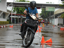 ฝึกทักษะการควบคุมทิศทาง ในฐาน Slalom