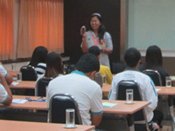 กล่าวต้อนรับพร้อมแนะนำกิจกรรมก่อนเริ่มการฝึกอบรม