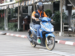 ฝึกและทดสอบทักษะการทรงตัวบนทางแคบ Slow Balance
