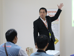 เทคนิคการขับขี่รถจักรยานยนต์เชิงป้องกันอุบัติเหตุ Defensive Driving Technique โดยอาจารย์อภิรัติ  คำสายพรม