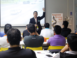 เทคนิคการขับรถเชิงป้องกันอุบัติเหตุ Defensive Driving technique โดยอาจารย์อภิรัติ  คำสายพรม